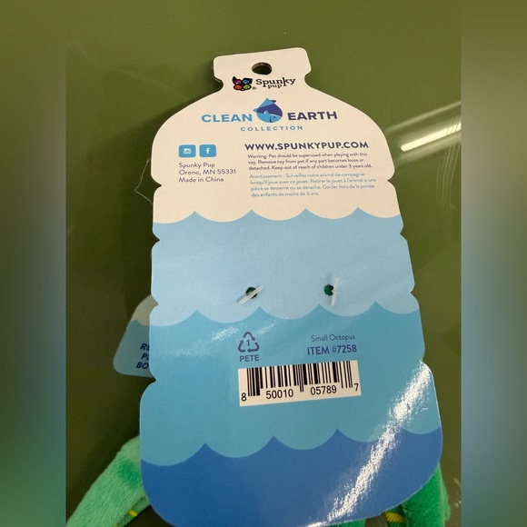 Spunky Pup Clean Earth Green Octopus Plush Dog Toy - Picture 5 of 5